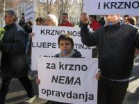Prosvjed protiv krzna Zagreb 2012. h [ 85.68 Kb ]